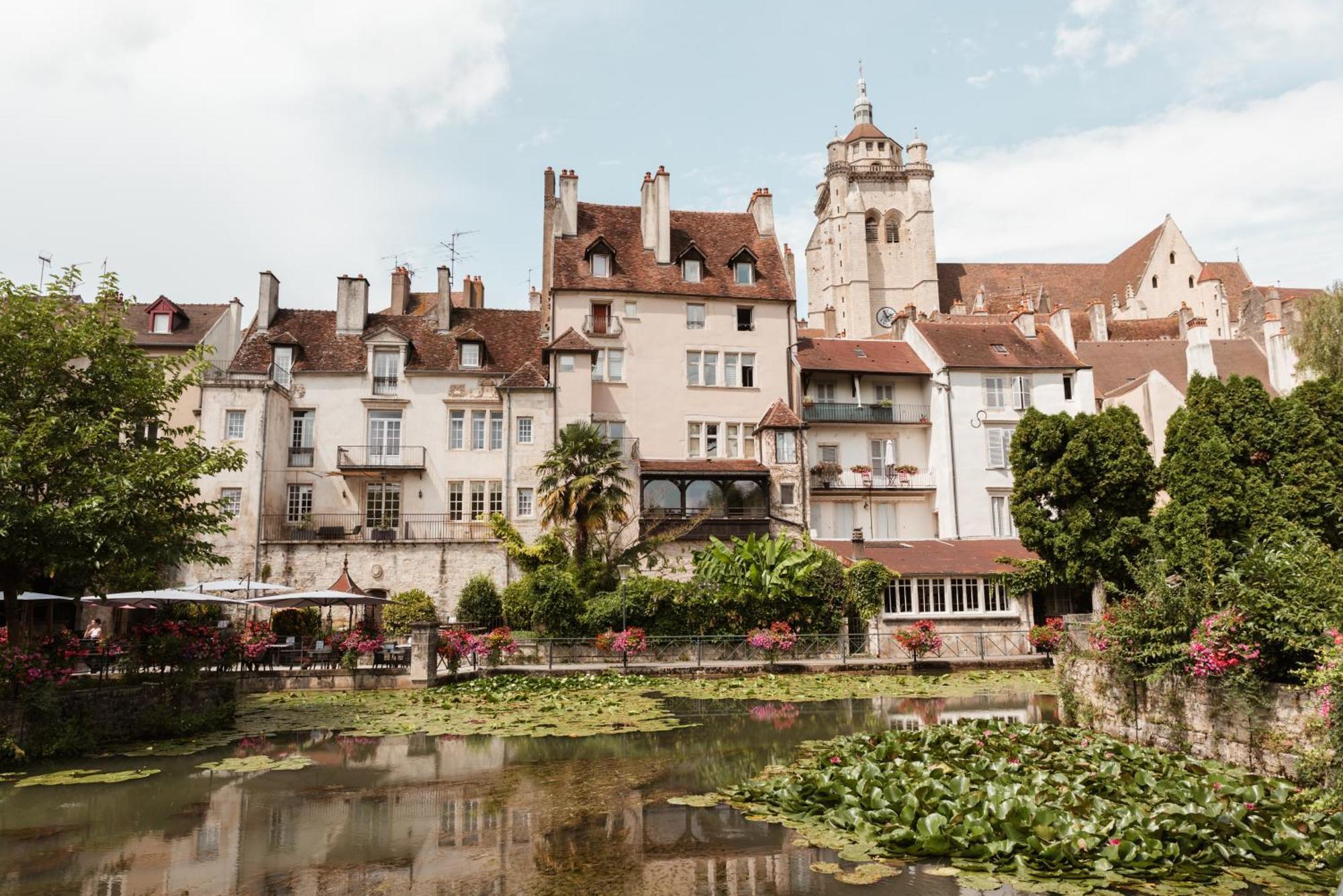 Terrasse Vue Imprenable Canal Dole Luaran gambar